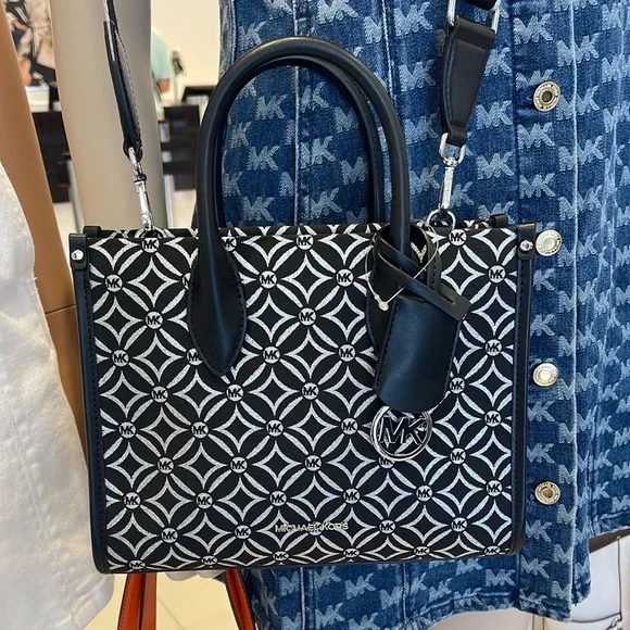 Michael Kors Mirella Small Metallic Logo Jacquard Crossbody Bag Black/Silver 
NW - Picture 8 of 16